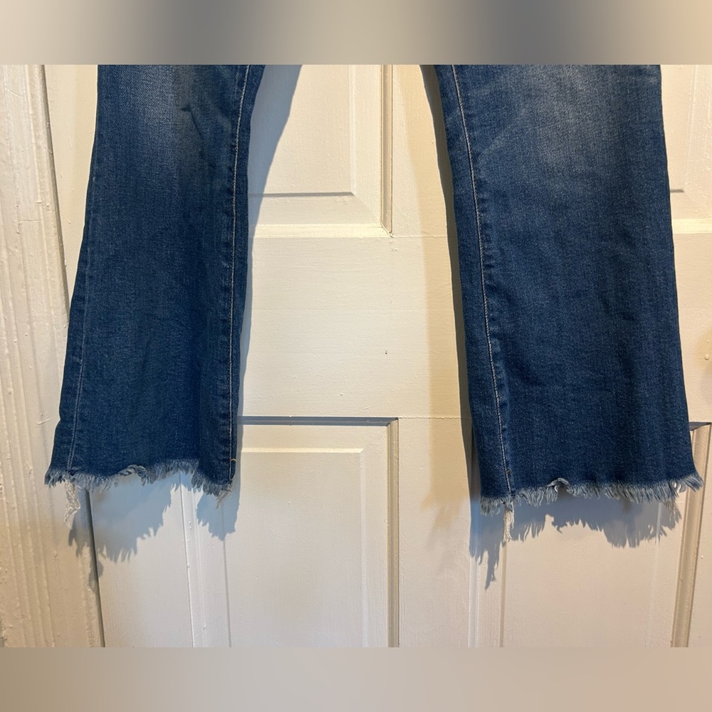 Madewell Cali Demi-Boot Jeans in Columbus Wash: Comfort Stretch Edition - Picture 5 of 13